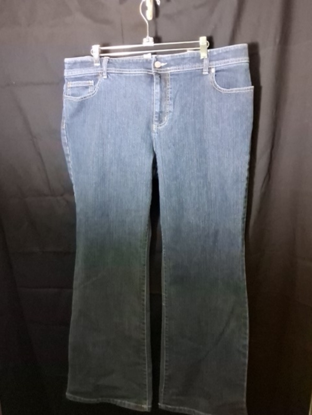 NWT Chico's Dark Blue Flare Jeans - Wide Leg Size 3 L Short